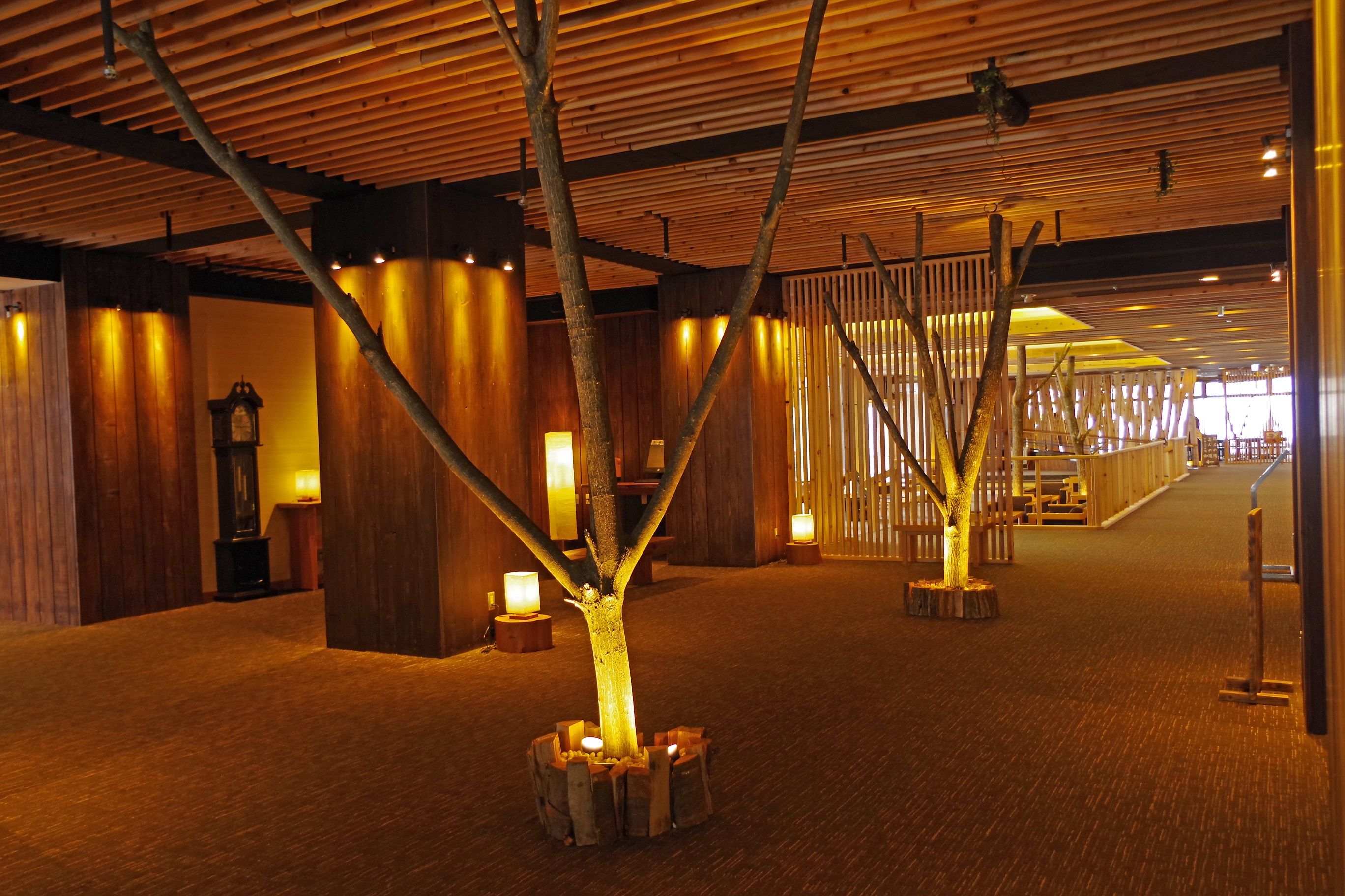 ロビーが生まれ変わりました☆ | YUZE HOTEL